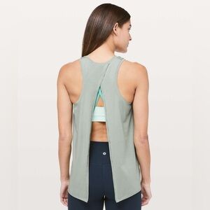 Lululemon All Tied Up Tank in Palm Court Green Size 6.